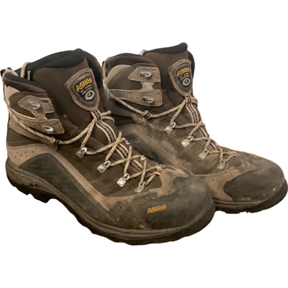 Asolo Gore-Tex Vibram backpacking boots. Size 11. Less than 100 miles.